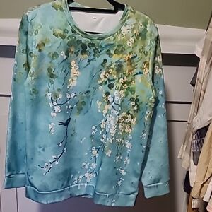 FLASH SALE through 12/26 - Floral Print Top